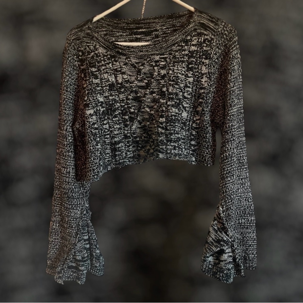 Crop sweater